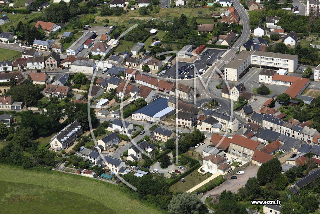 Photo arienne de Decize (Faubourg d'Allier)