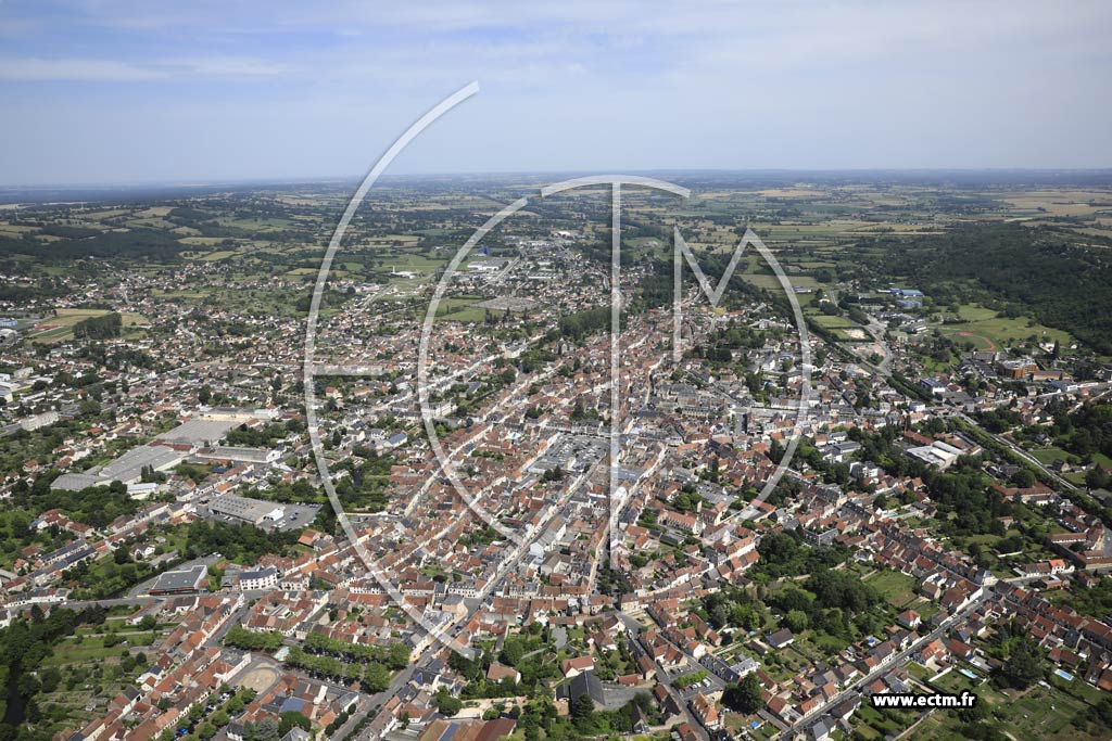 Photo arienne de Saint-Amand-Montrond