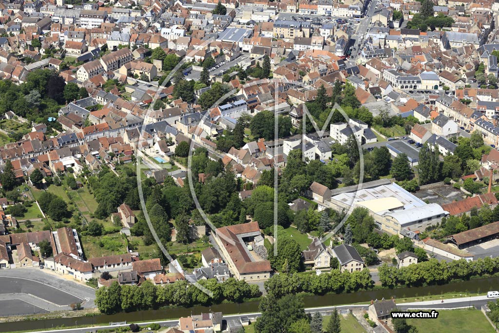 Photo arienne de Saint-Amand-Montrond