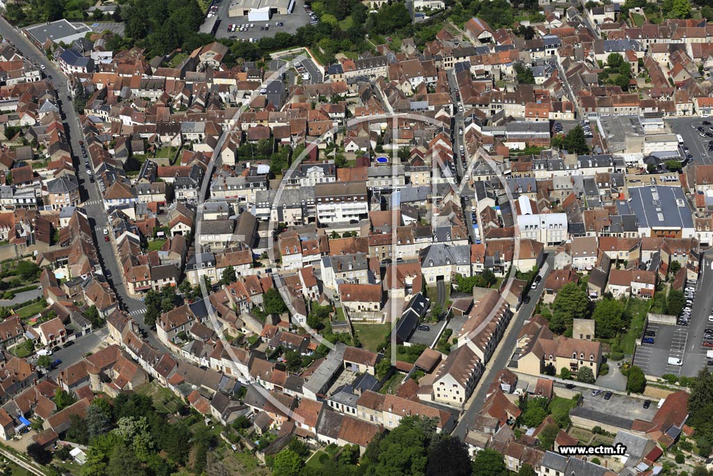Photo arienne de Saint-Amand-Montrond