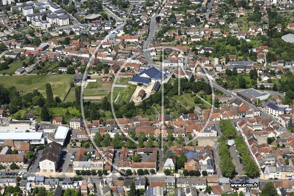 Photo arienne de Saint-Amand-Montrond