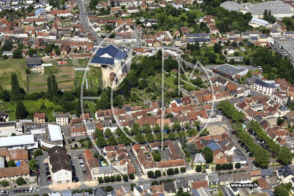 Photo arienne de Saint-Amand-Montrond