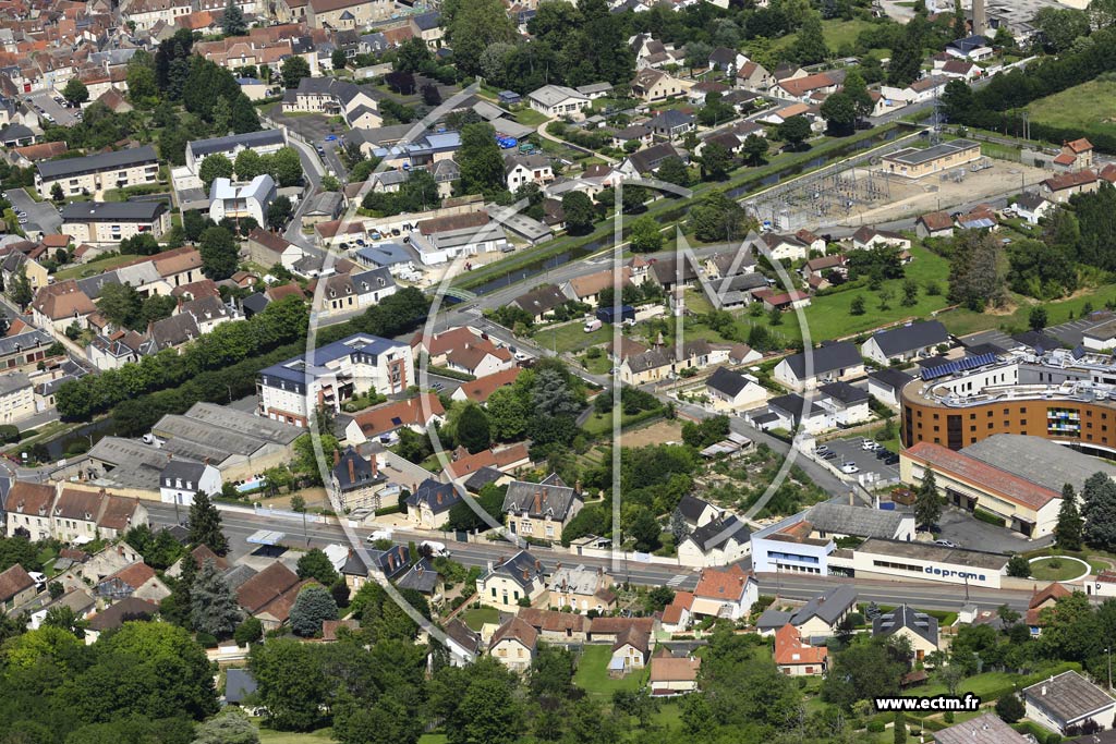 Photo arienne de Saint-Amand-Montrond (La Coterelle)