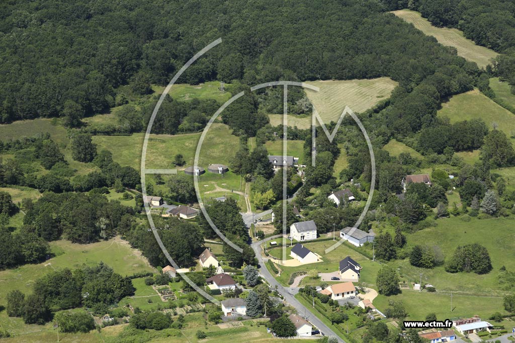 Photo arienne de Saint-Amand-Montrond (Les Barres)
