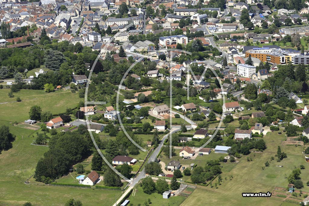 Photo arienne de Saint-Amand-Montrond (Les Bressolles)