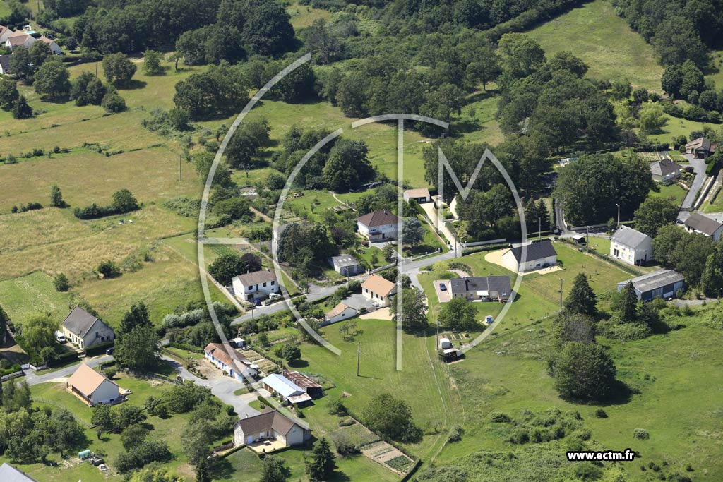 Photo arienne de Saint-Amand-Montrond (Les Coupivres)