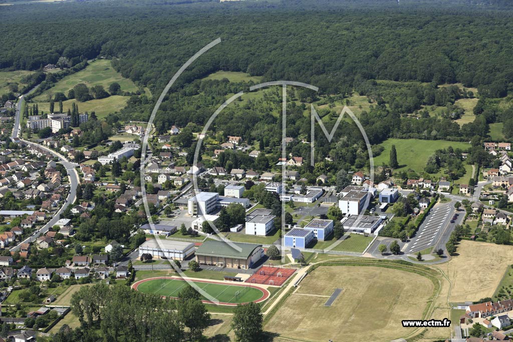 Photo arienne de Saint-Amand-Montrond (Les Grainetires)