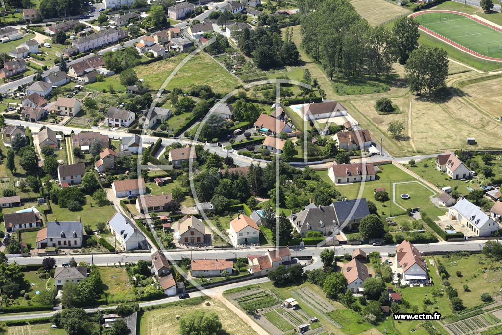 Photo arienne de Saint-Amand-Montrond (Les Sjots)