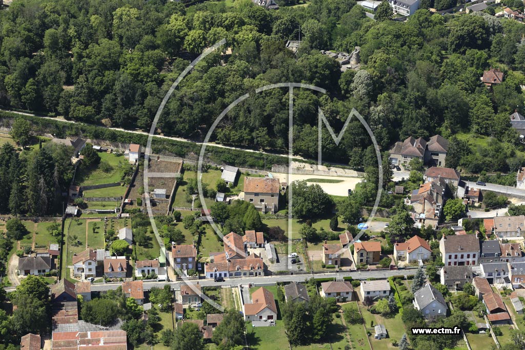 Photo arienne de Saint-Amand-Montrond (Mont Rond)