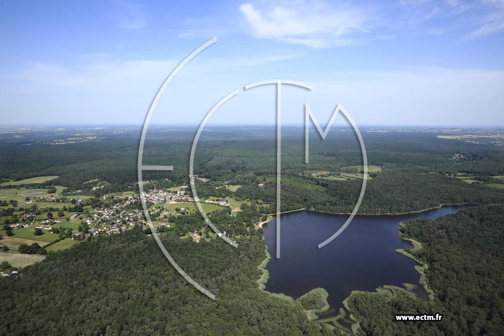 Photo arienne de Saint-Bonnet-Tronais