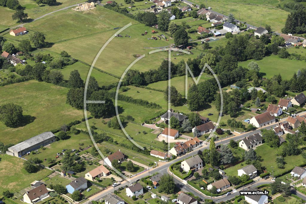 Photo arienne de Saint-Bonnet-Tronais