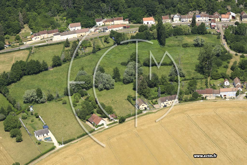 Photo arienne de Corvol-l'Orgueilleux (Sauzay)