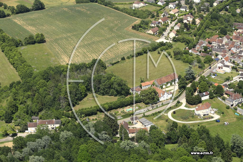 Photo arienne de Coulanges-sur-Yonne