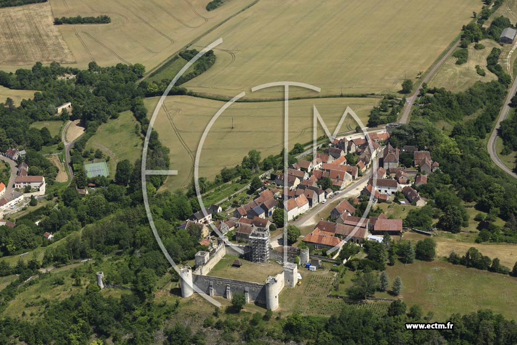 Photo arienne de Druyes-les-Belles-Fontaines