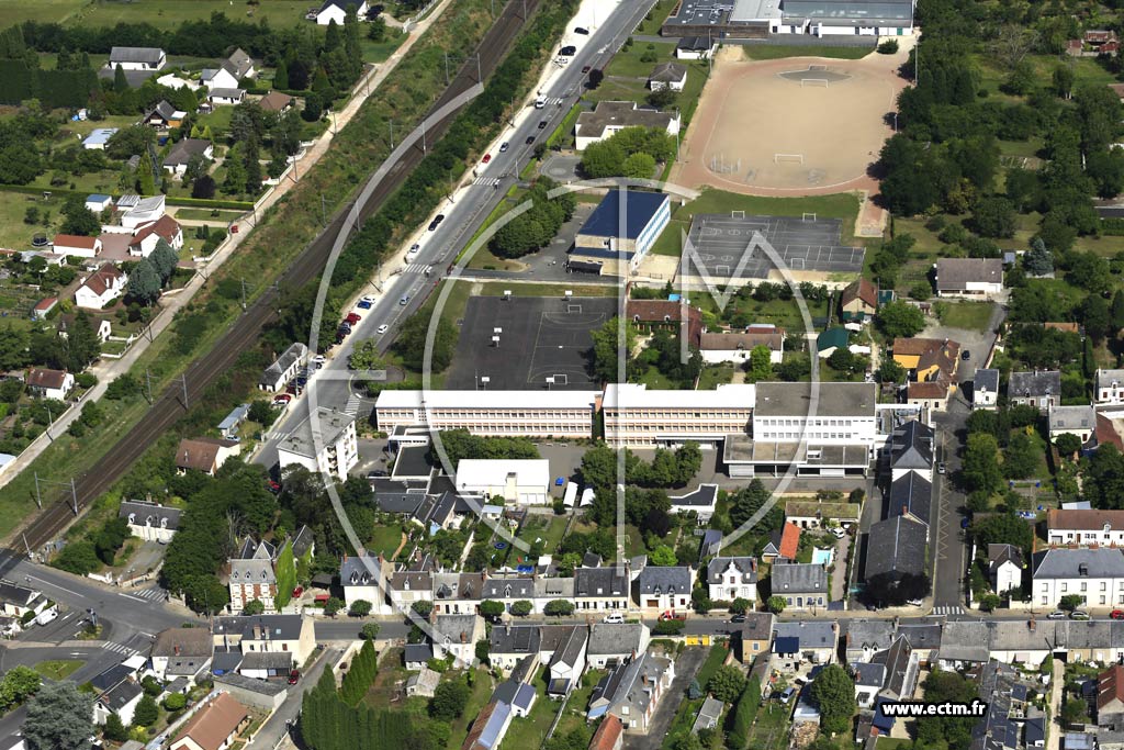 Photo arienne de Mehun-sur-Yvre