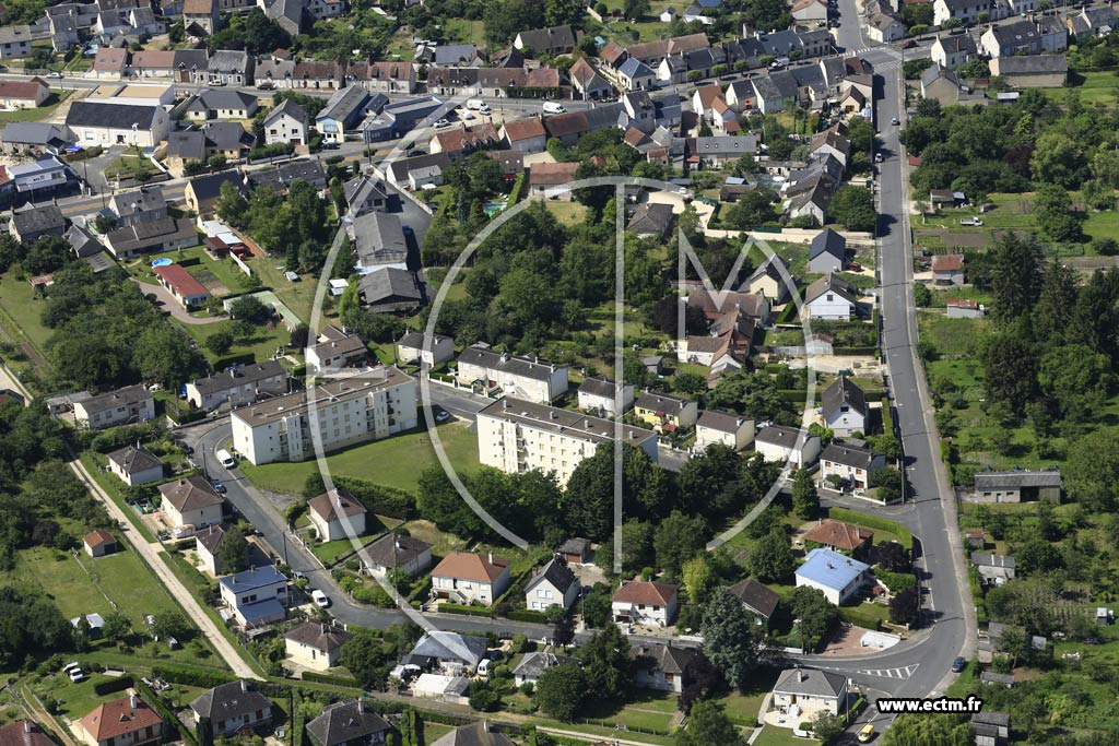 Photo arienne de Mehun-sur-Yvre (La Belle Fontaine)