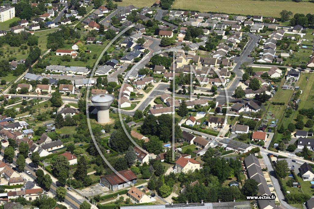 Photo arienne de Mehun-sur-Yvre (La Belle Fontaine)