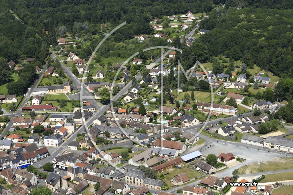 Photo arienne de Neuvy-sur-Barangeon