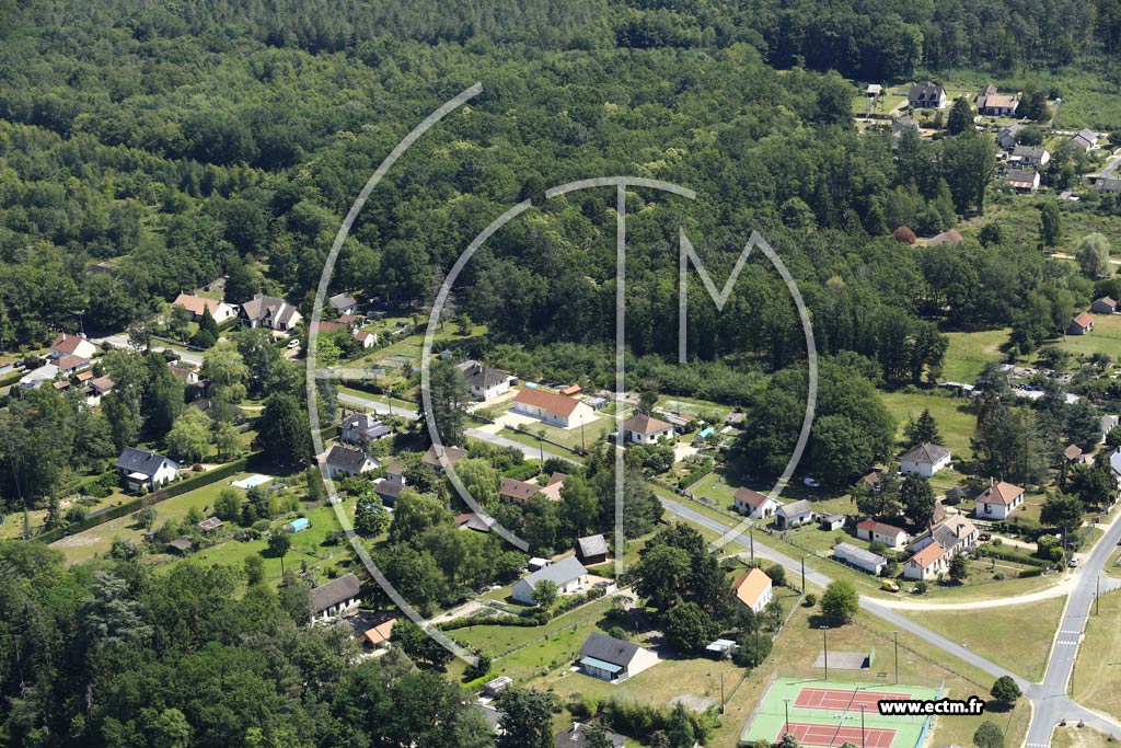 Photo arienne de Neuvy-sur-Barangeon (La Grande Potence)