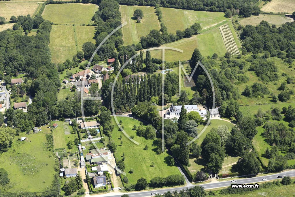 Photo arienne de Vierzon (Le Village au Chevry)