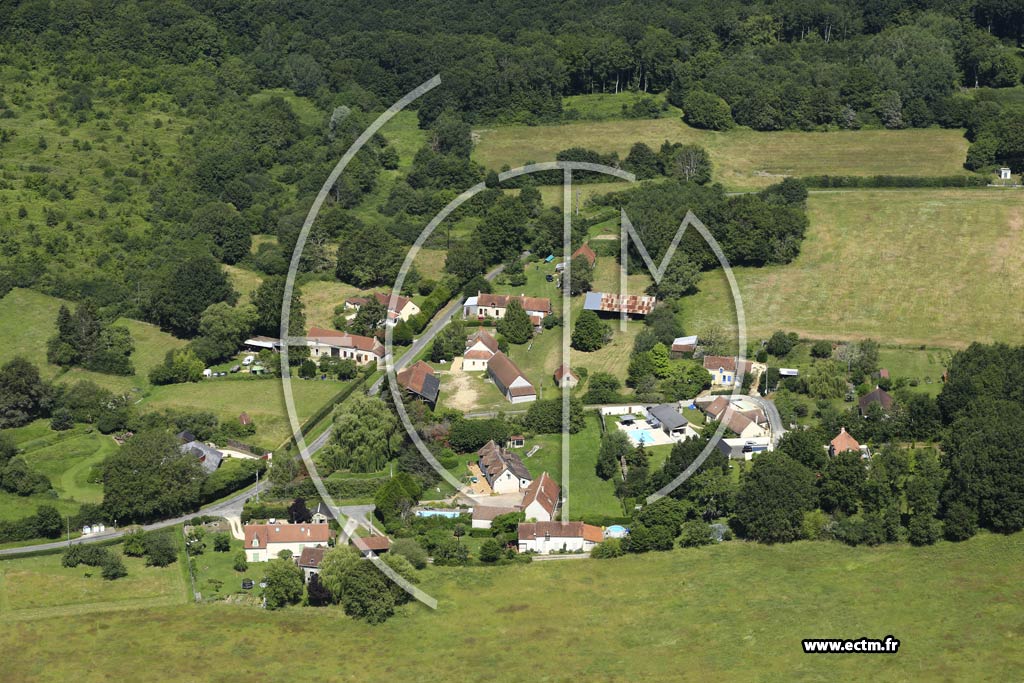 Photo arienne de Vignoux-sur-Barangeon (Le Village aux Rois)