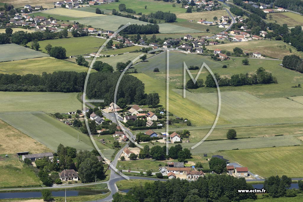 Photo arienne de Chassenard (Les Bretons)