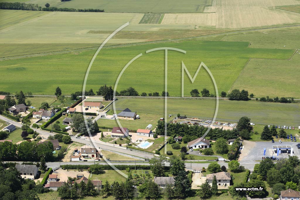 Photo arienne de L'Hpital-le-Mercier (La Plaine)