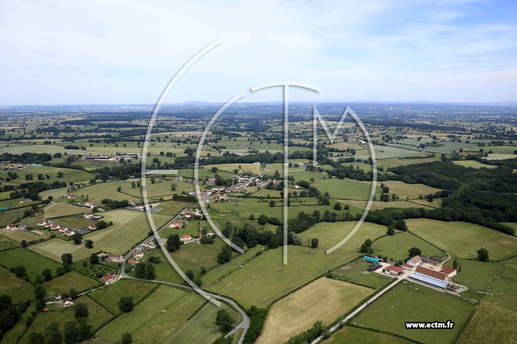 Photo arienne de Saint-Lger-sur-Vouzance