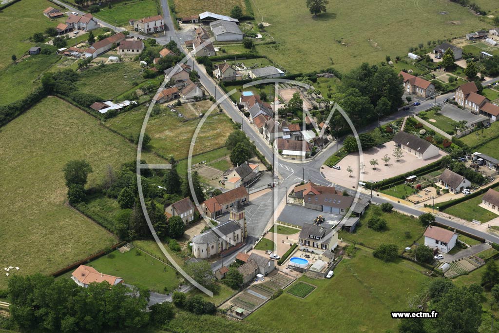 Photo arienne de Saint-Lger-sur-Vouzance