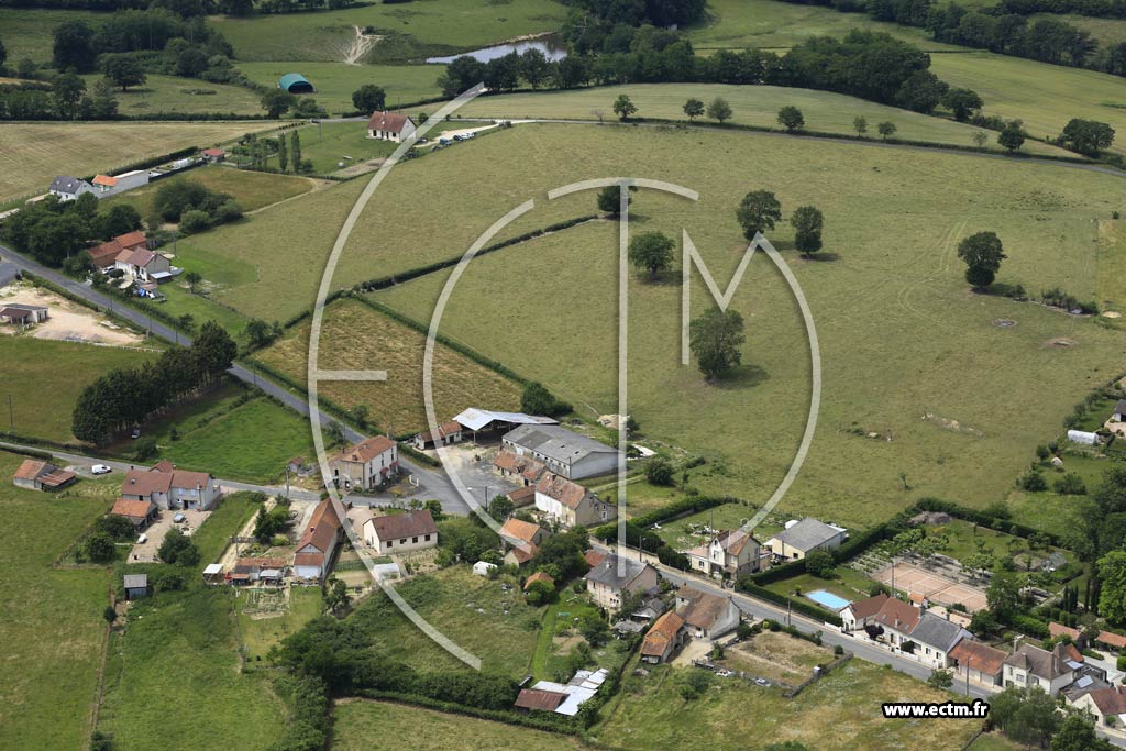Photo arienne de Saint-Lger-sur-Vouzance