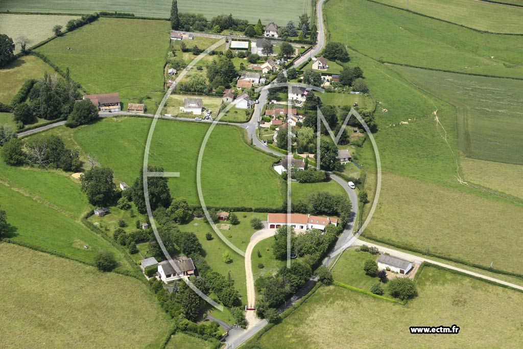Photo arienne de Ciry-le-Noble (Les Places)