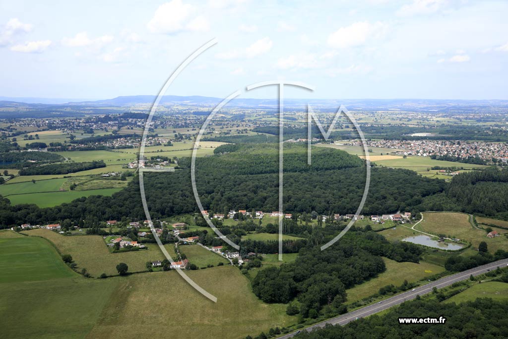 Photo arienne de Ciry-le-Noble (Terre  Martin)