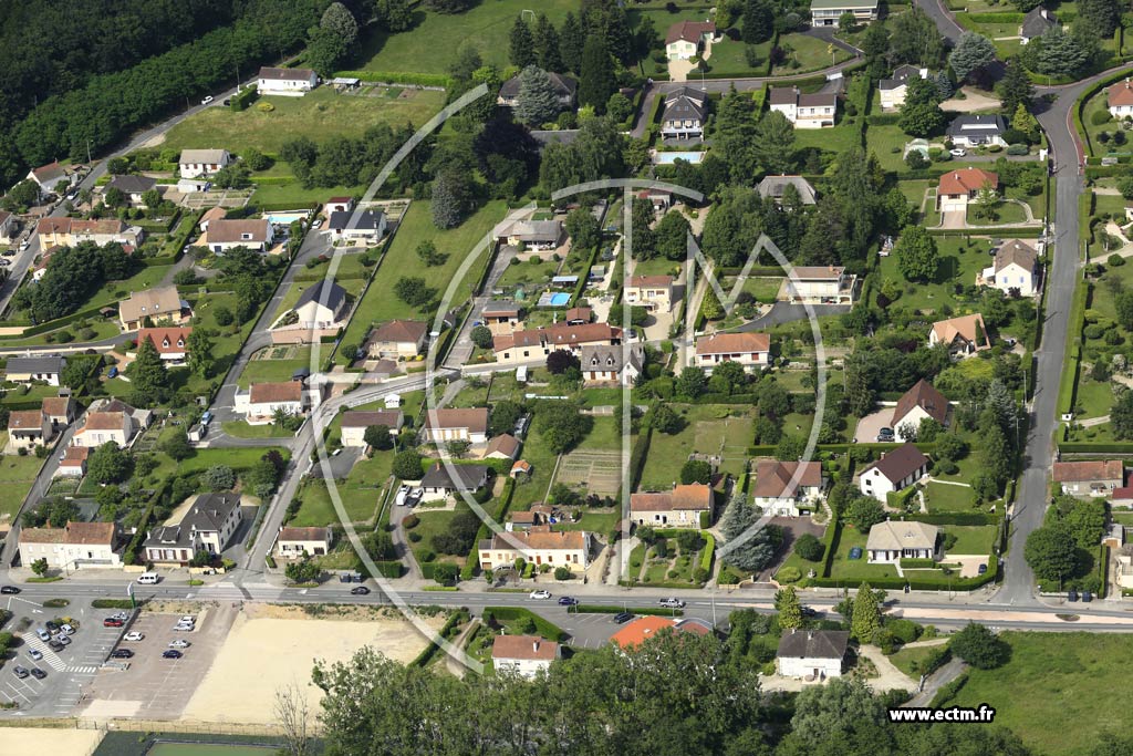 Photo arienne de Gourdon (l'Htel)