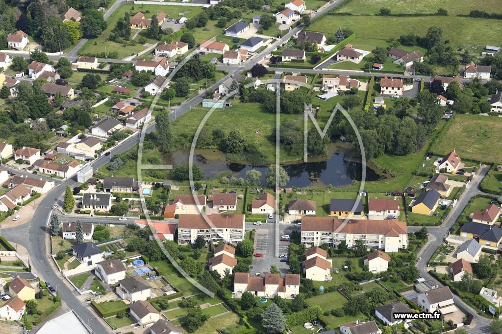Photo arienne de Saint-Vallier (Champ de l'tang)