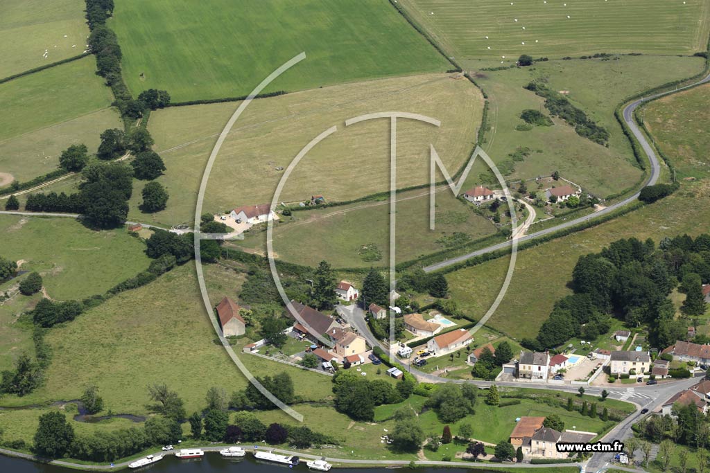 Photo arienne de Saint-Julien-sur-Dheune