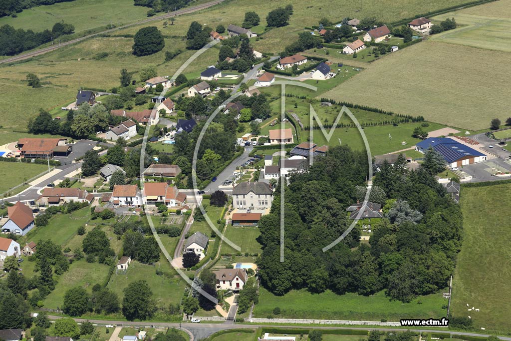 Photo arienne de Saint-Pierre-de-Varennes