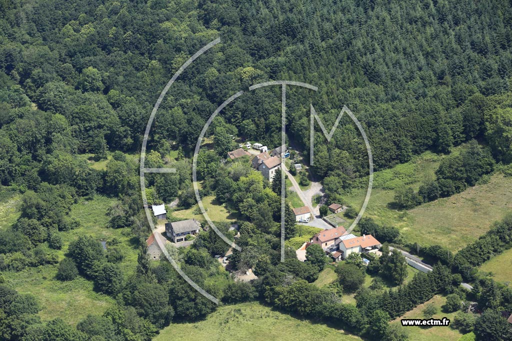 Photo arienne de Saint-Sernin-du-Bois (La Barre)