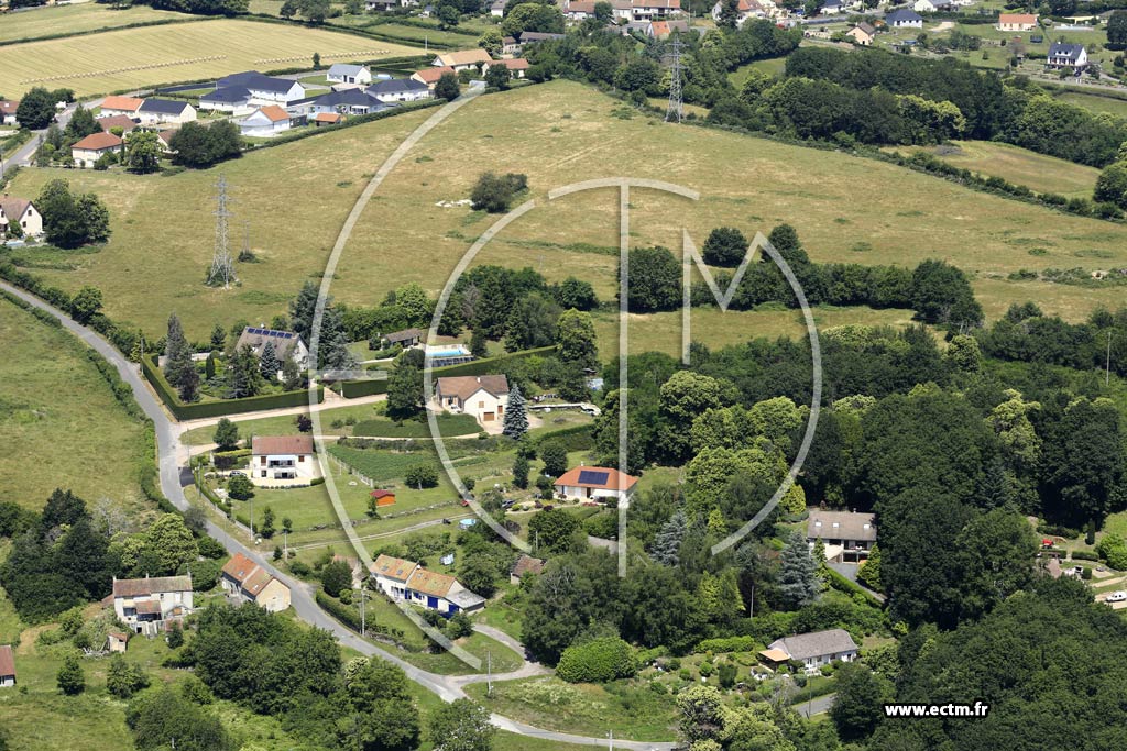 Photo arienne de Saint-Sernin-du-Bois (La Planche)
